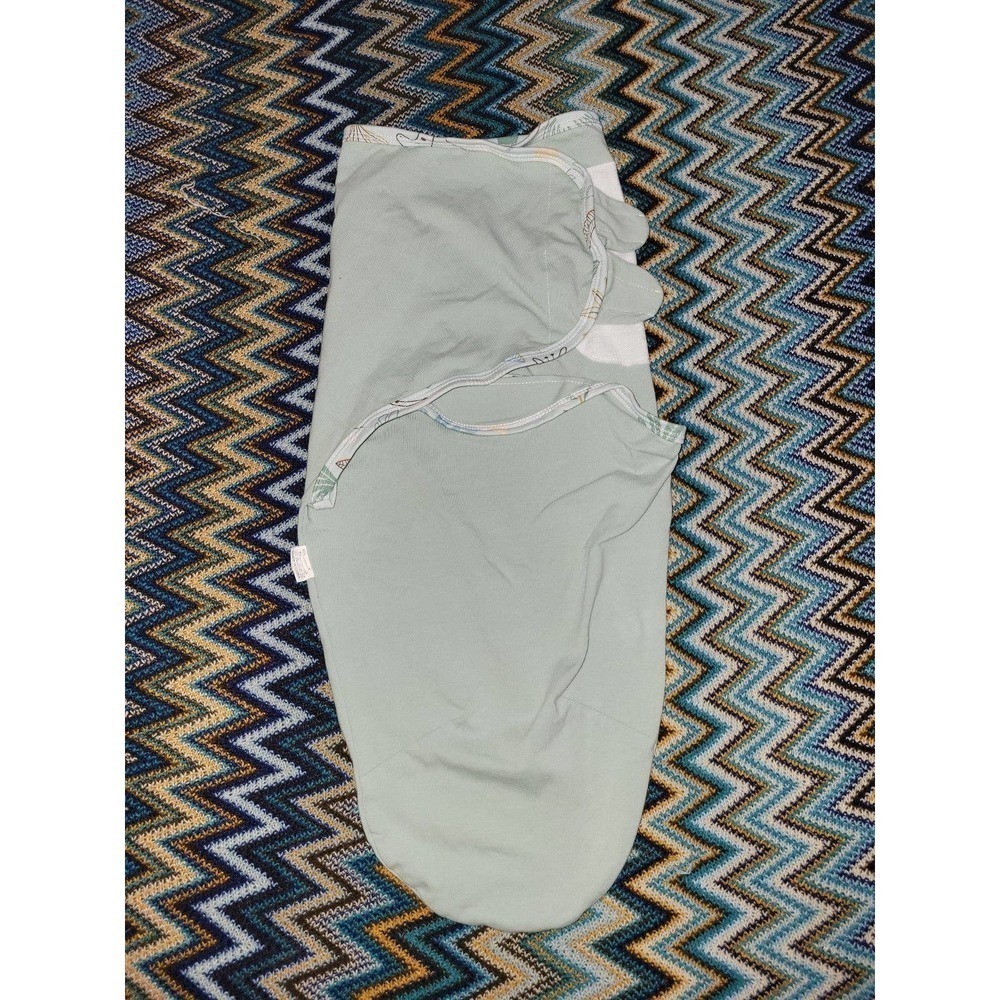 Swaddle me medium 3 to 6 months